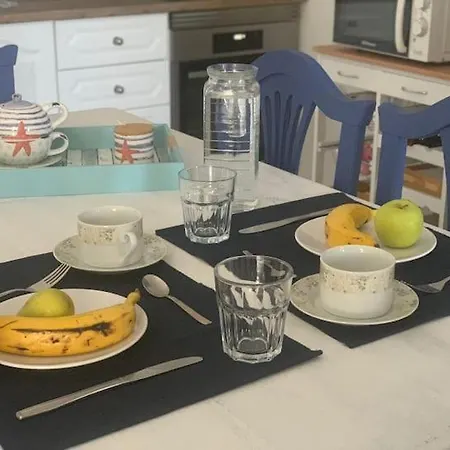 El Muellito Ocean View Διαμέρισμα *